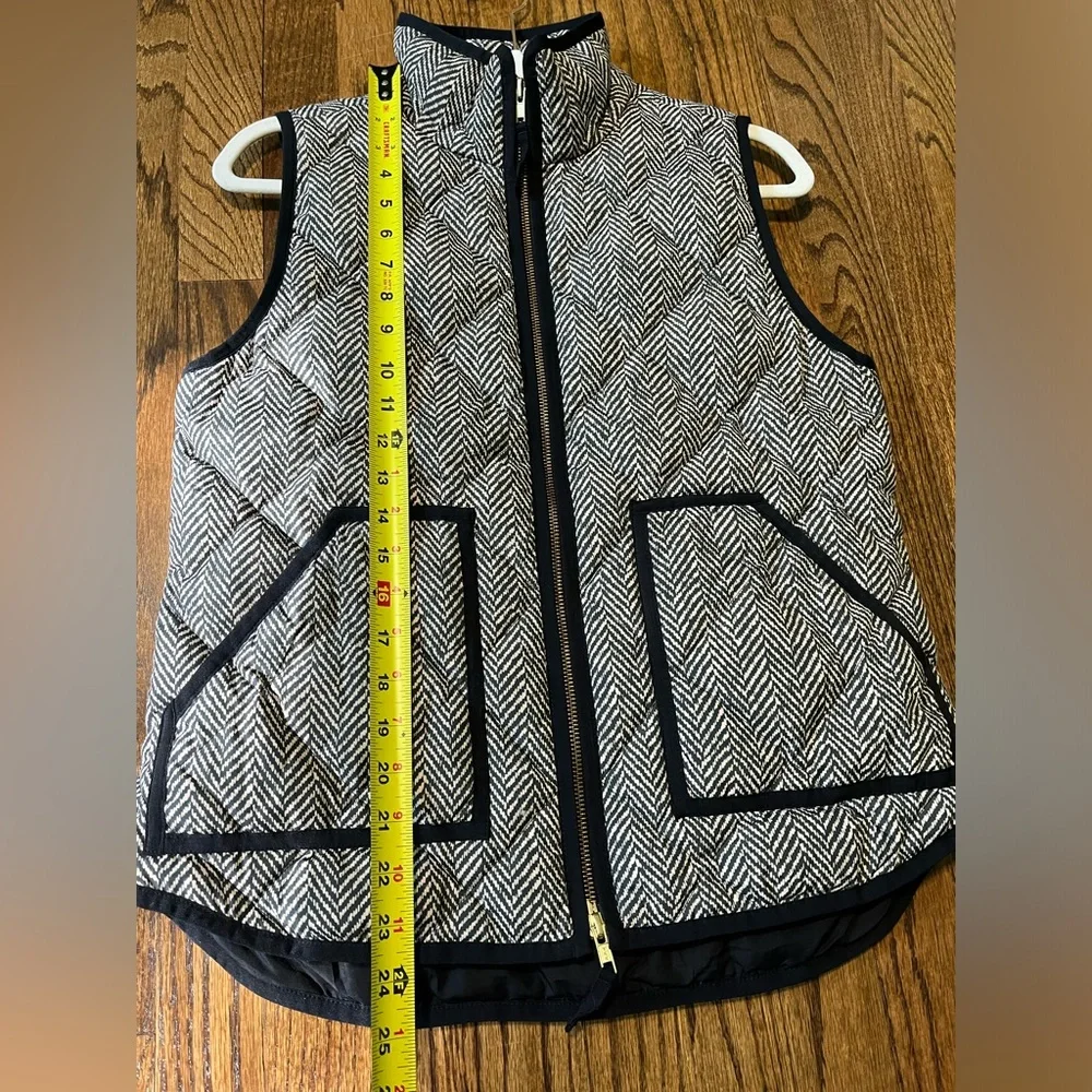 J CREW Down Filled Puffer Vest Herringbone Black White Winter Fall Class…